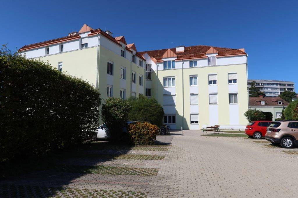 2غرفة شقة في Baden, Austria رقم 215175