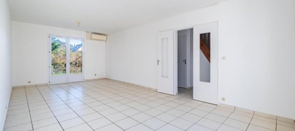 Casa de 3 dormitorios en Malville, France No. 102668 2