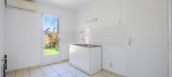 Casa de 3 dormitorios en Malville, France No. 102668 3