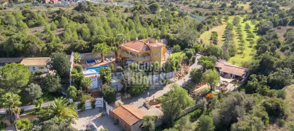 6 غرف نوم فيلا في Armacao de Pera, Portugal رقم 124795 2