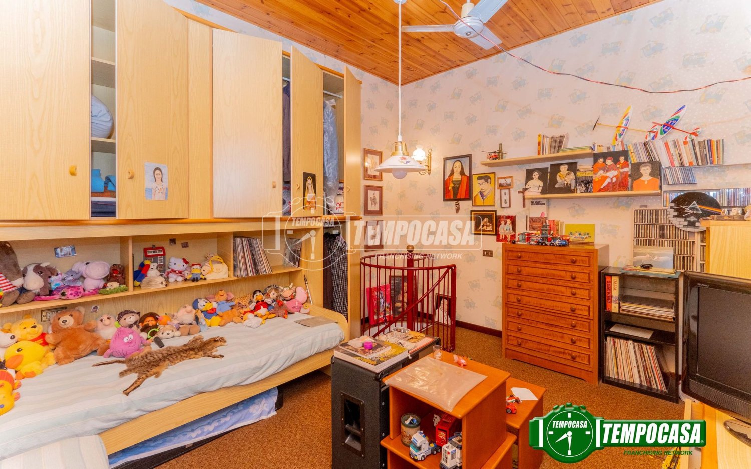 Дом с 3 комнатами в Бареджо, Италия № 293698