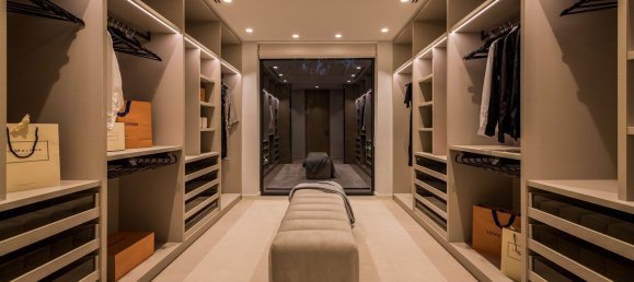 5 bedrooms House in Estepona, Spain No. 33365 31