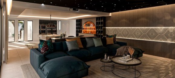 5 bedrooms House in Estepona, Spain No. 33365 37