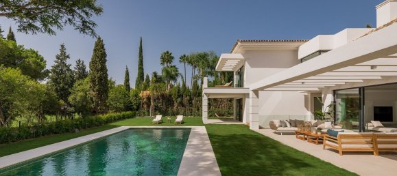 5 bedrooms House in Estepona, Spain No. 33365 13