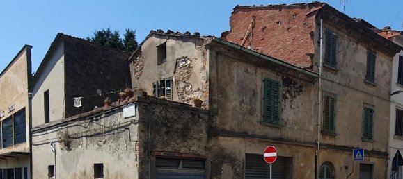 Дом с 10 комнатами в Лампореккьо, Италия № 274710 5