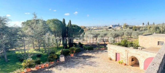 Дом с 6 спальнями в Монополи, Италия № 318287 29