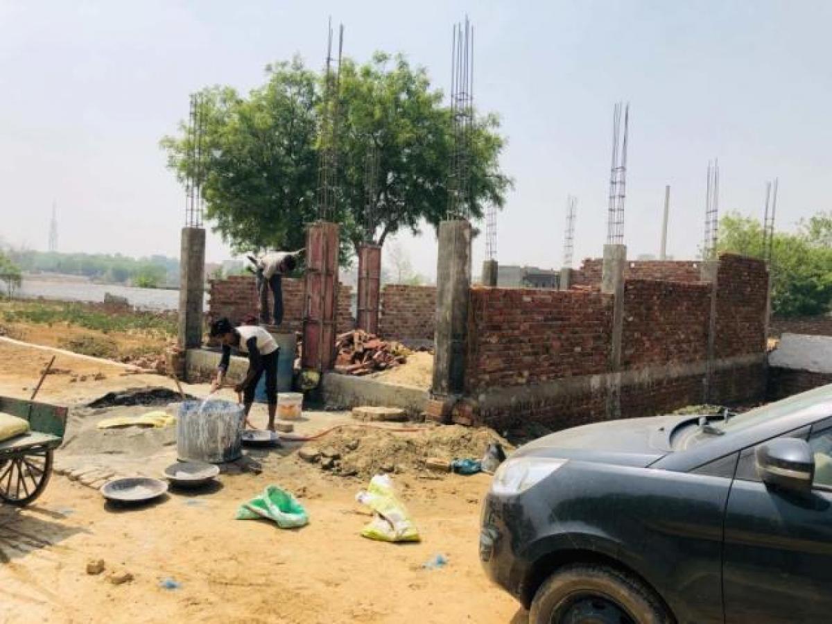 3 bedrooms House in Noida, India No. 66905