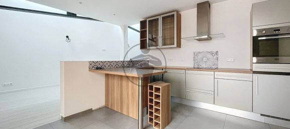 3 bedrooms Duplex in Saint-Quentin, France No. 45532 5