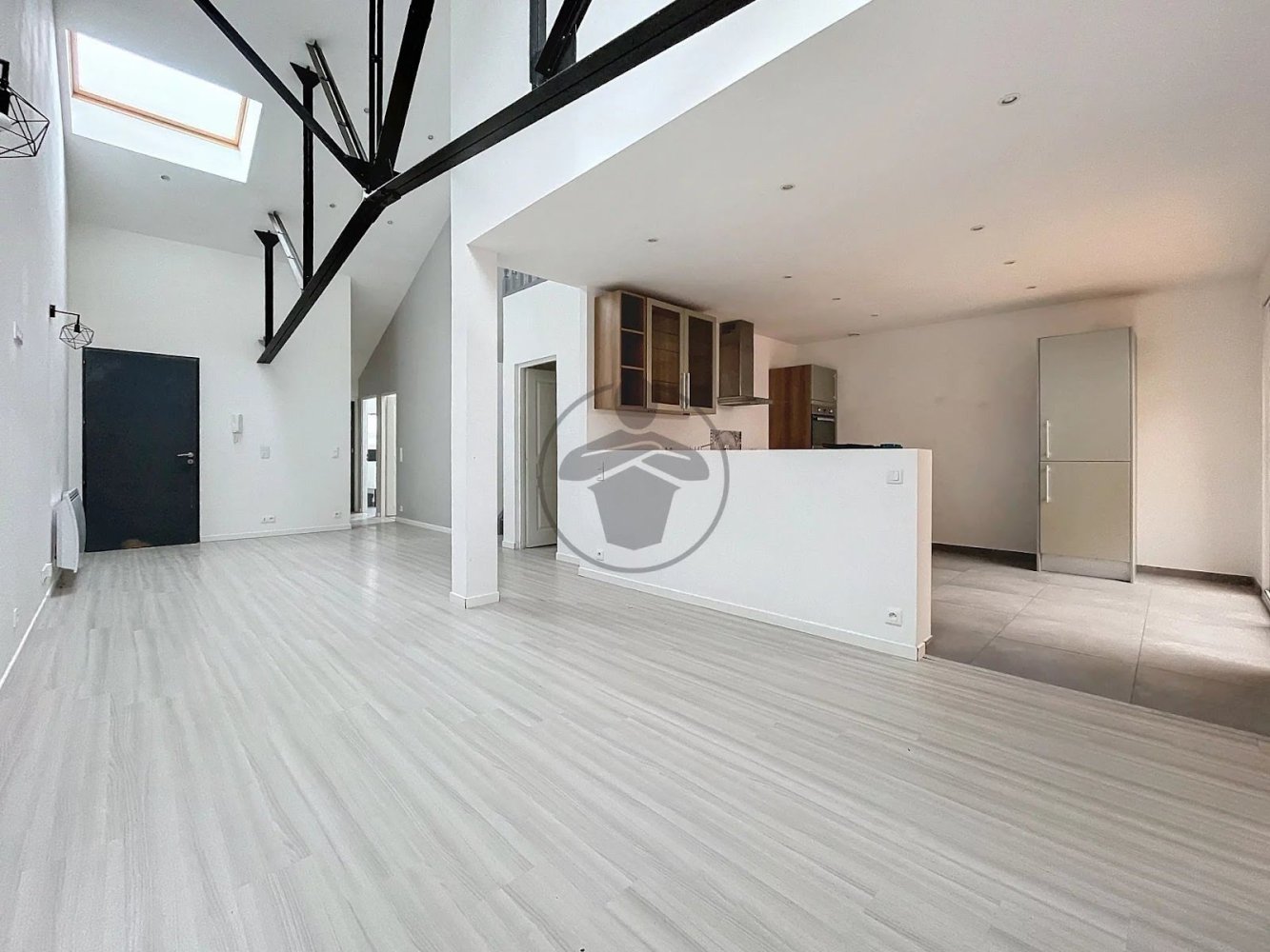 3 bedrooms Duplex in Saint-Quentin, France No. 45532
