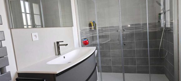 3 bedrooms House in Chevrieres, France No. 49863 10