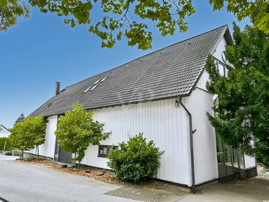 Edificio de 14 habitaciónes en Markischer, Germany No. 269864