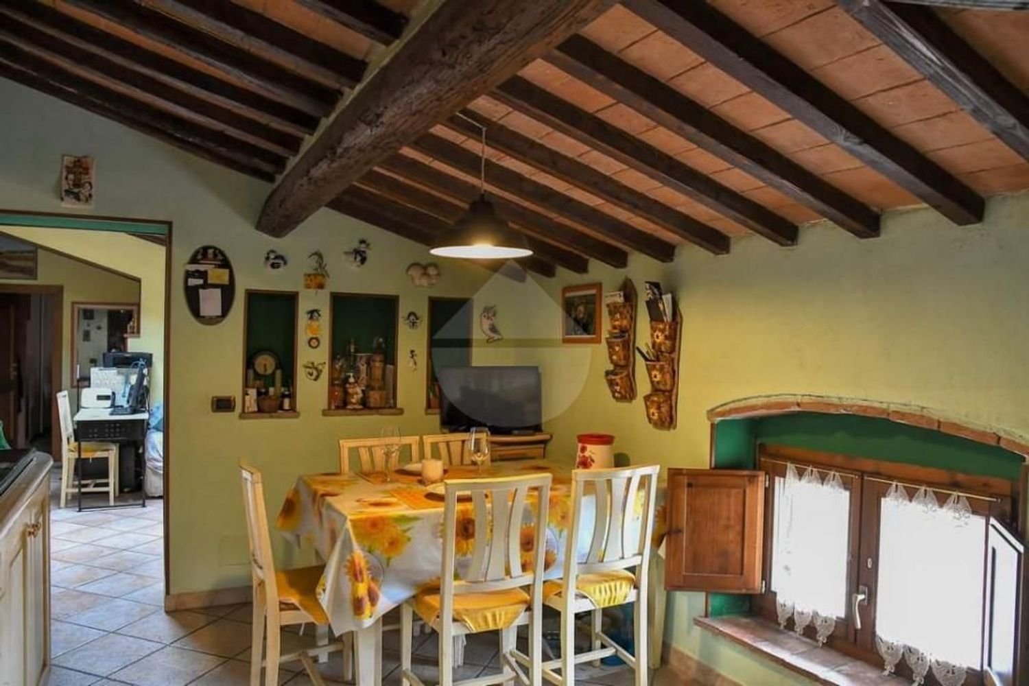 Apartamento de 3 habitaciónes en Monteriggioni, Italy No. 217310