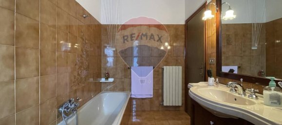 Casa de 7 habitaciónes en Filottrano, Italy No. 15153 37