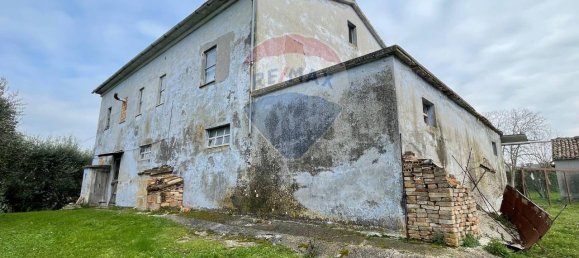 Casa de 7 habitaciónes en Filottrano, Italy No. 15153 10