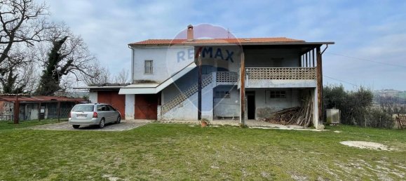 Casa de 7 habitaciónes en Filottrano, Italy No. 15153 50