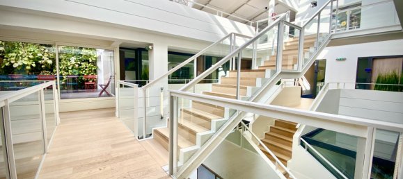 1211m² Office in Paris, France No. 183326 2