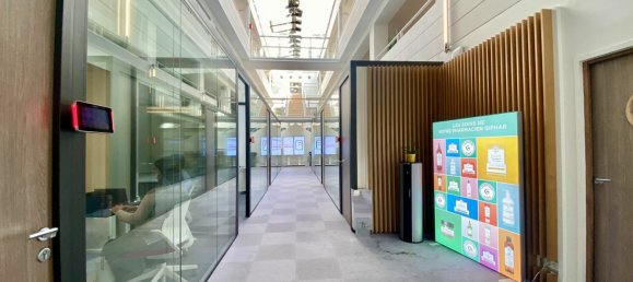 1211m² Office in Paris, France No. 183326 3