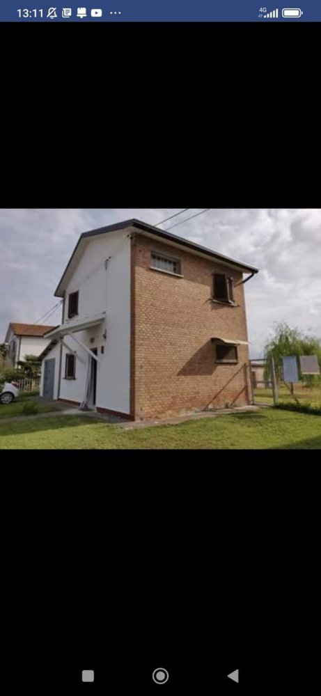 6 rooms House in Codigoro, Italy No. 256812