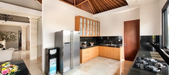 3 Schlafzimmer Villa in South Kuta, Indonesia, Nr. 3104 10