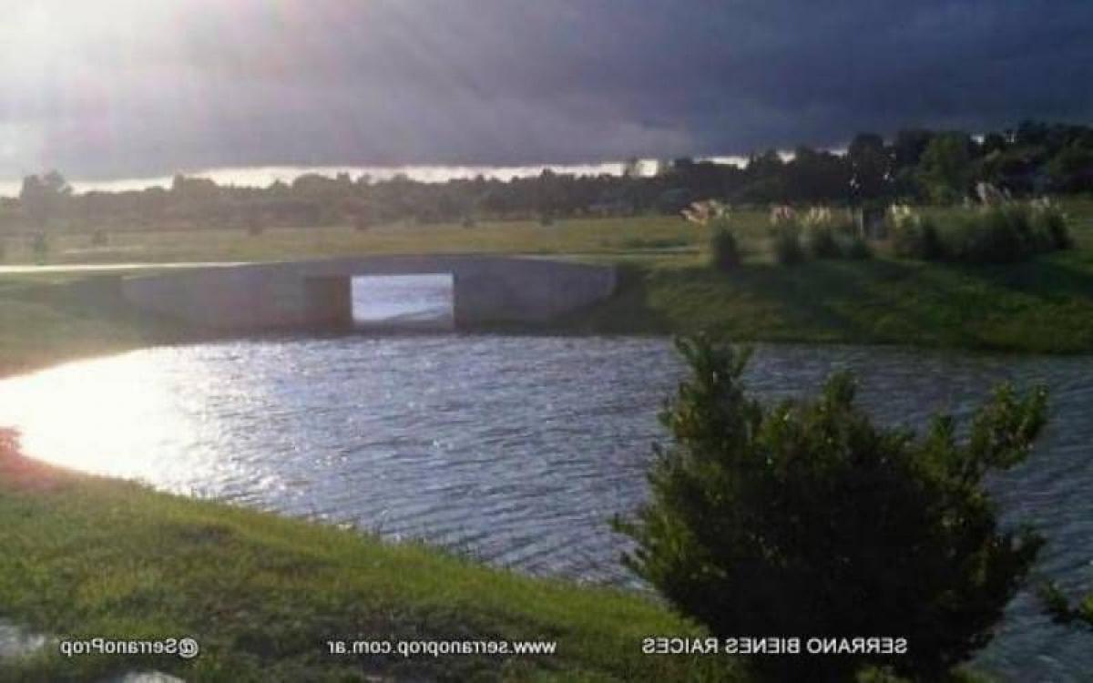  Land in Escobar, Argentina No. 121684