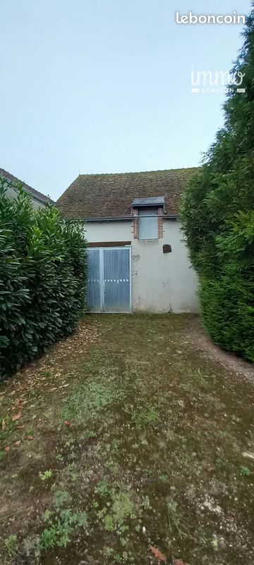 Studio in Saint-Claude-de-Diray, France No. 247782
