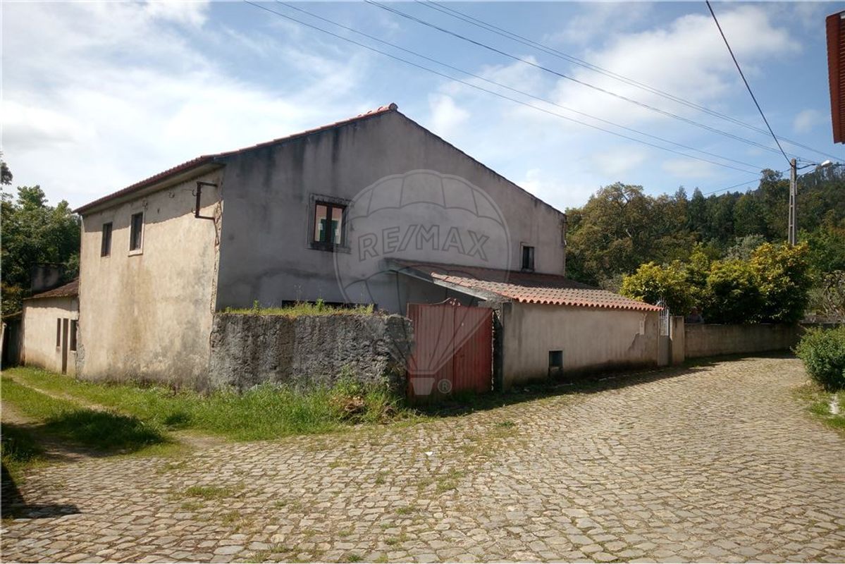 3 bedrooms House in Macas de Dona Maria, Portugal No. 25296