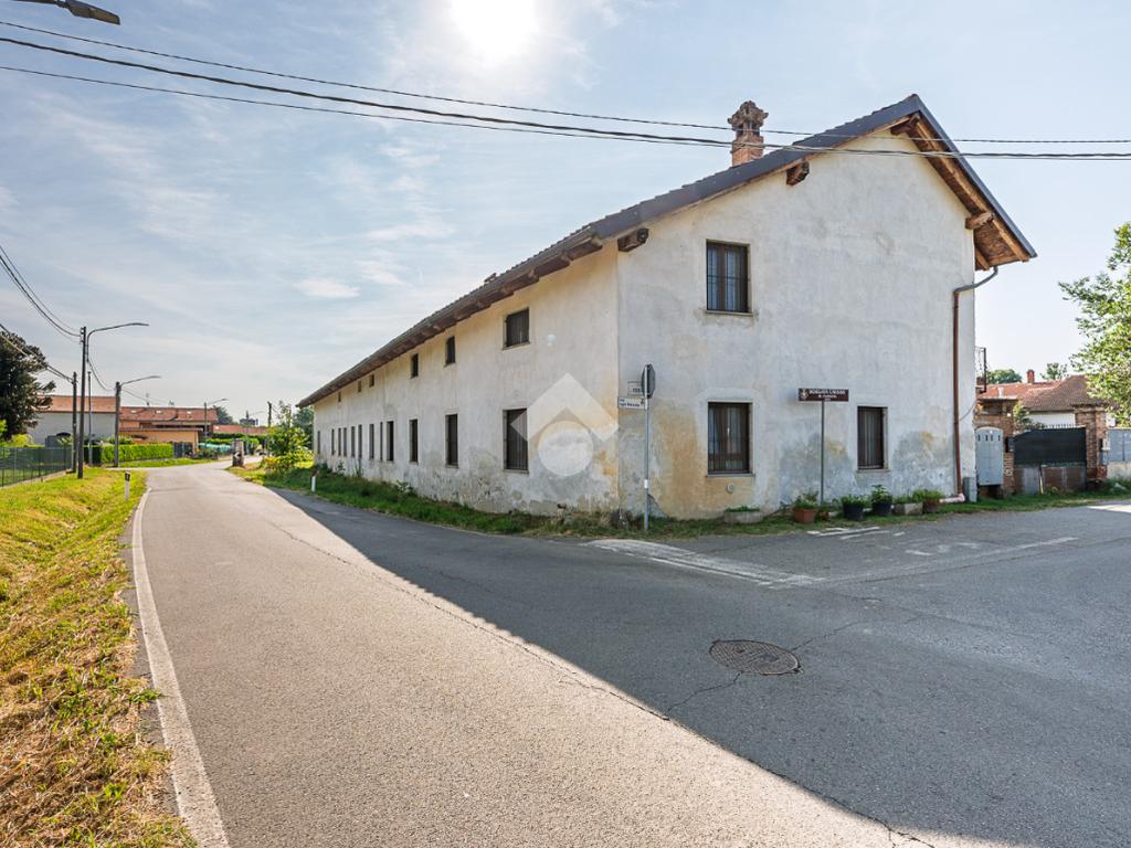 Apartamento de 2 dormitorios en San Gillio, Italy No. 299973