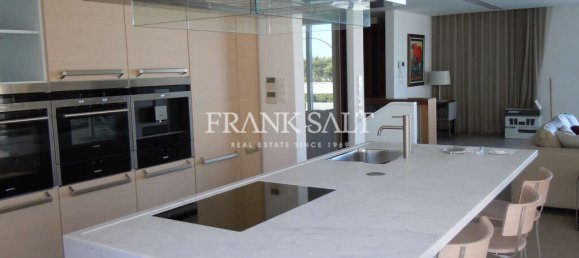 3 غرف نوم فيلا في Bahar ic-Caghaq, Malta رقم 8462 4