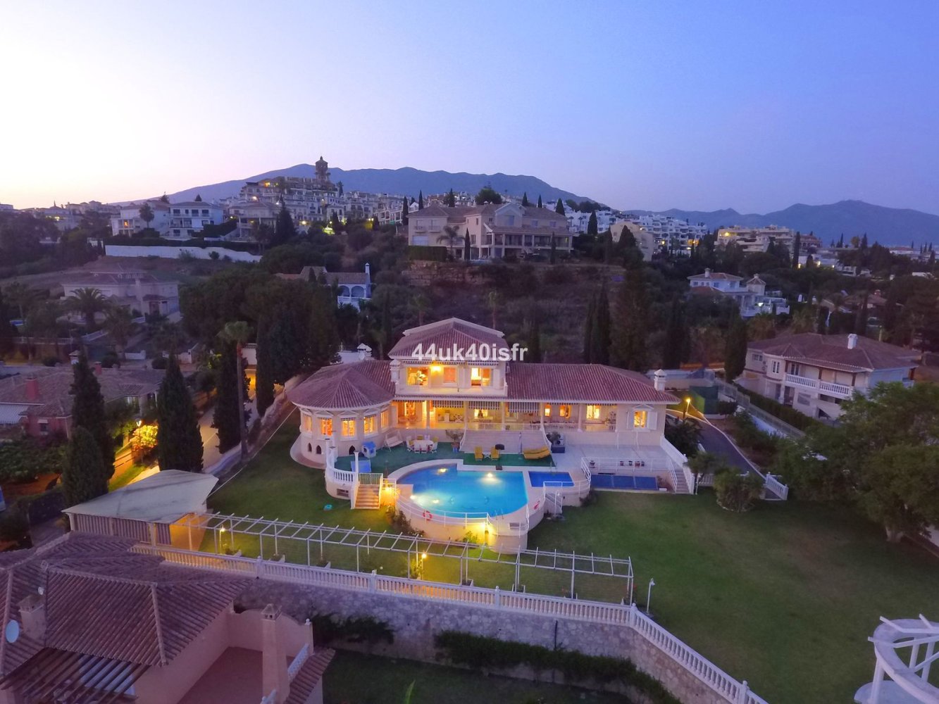 8 bedrooms Villa in Mijas, Spain No. 140524