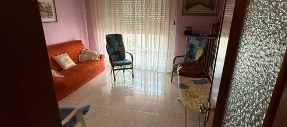 Apartamento de 3 habitaciónes en Ostiglia, Italy No. 289899 9
