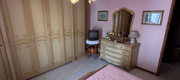Apartamento de 3 habitaciónes en Ostiglia, Italy No. 289899 14