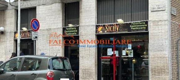 120m² Commercial property in San Giuliano Milanese, Italy No. 345635 3
