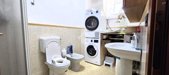 2-salle Appartement à Curno, Italy No. 12827 26