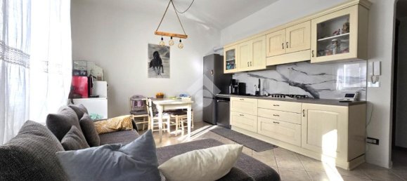 2-salle Appartement à Curno, Italy No. 12827 7