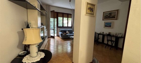 5 bedrooms Apartment in Livorno, Italy No. 359231 7