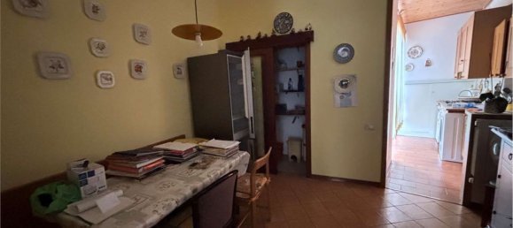 5 bedrooms Apartment in Livorno, Italy No. 359231 8