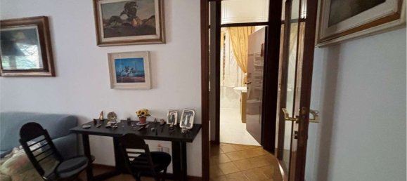 5 bedrooms Apartment in Livorno, Italy No. 359231 19