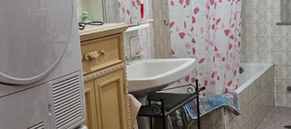 4 rooms Apartment in Cascina, Italy No. 80110 25