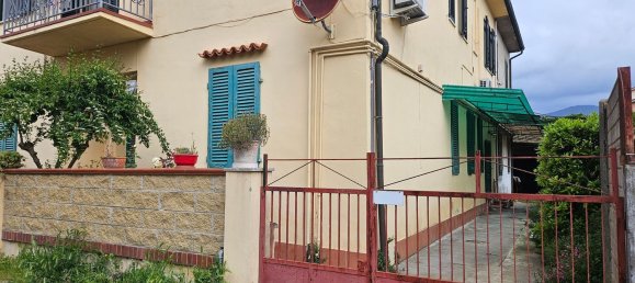 4 rooms Apartment in Cascina, Italy No. 80110 7