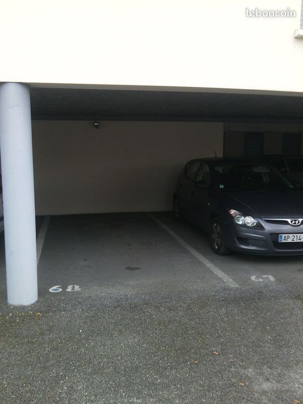 Parking à Bordeaux, France No. 318941