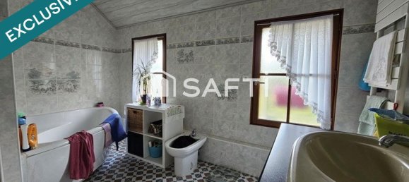 Casa de 4 dormitorios en Lere, France No. 50531 4