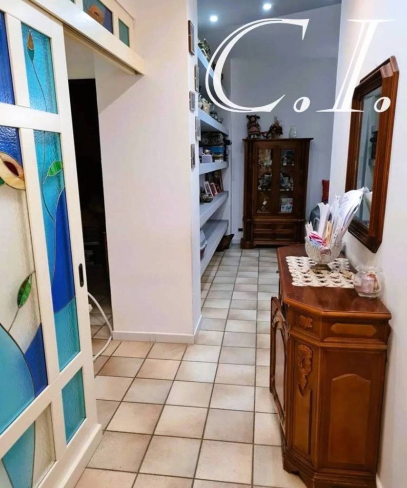 Квартира с 4 спальнями в Кайро Монтенотте, Италия № 15237