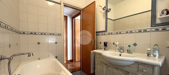 4-salle Appartement à Palermo, Italy No. 171651 5