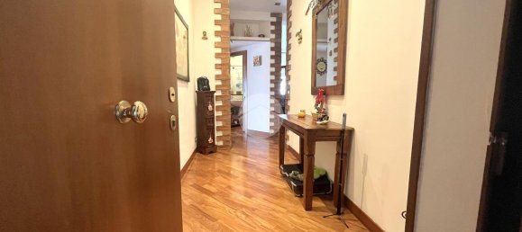 4-salle Appartement à Palermo, Italy No. 171651 12