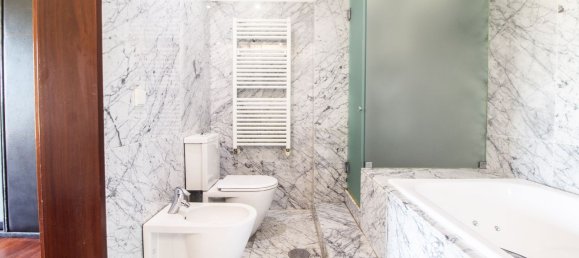 Дом с 4 спальнями в Матозиньюш, Португалия № 149661 15