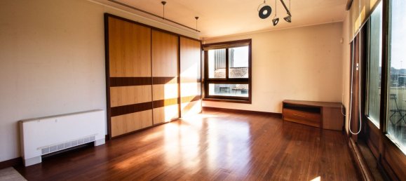 Дом с 4 спальнями в Матозиньюш, Португалия № 149661 3