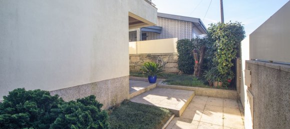 Дом с 4 спальнями в Матозиньюш, Португалия № 149661 34