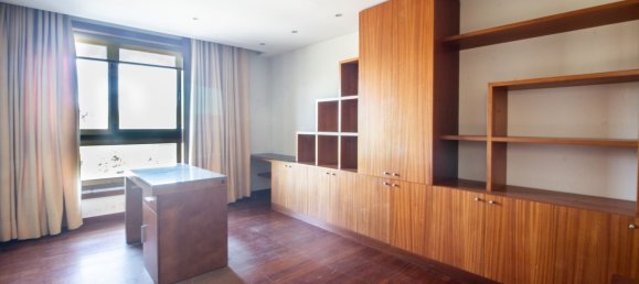 Дом с 4 спальнями в Матозиньюш, Португалия № 149661 5