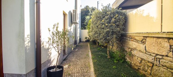 Дом с 4 спальнями в Матозиньюш, Португалия № 149661 35