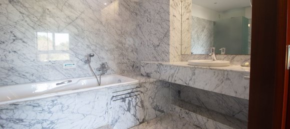 Дом с 4 спальнями в Матозиньюш, Португалия № 149661 13